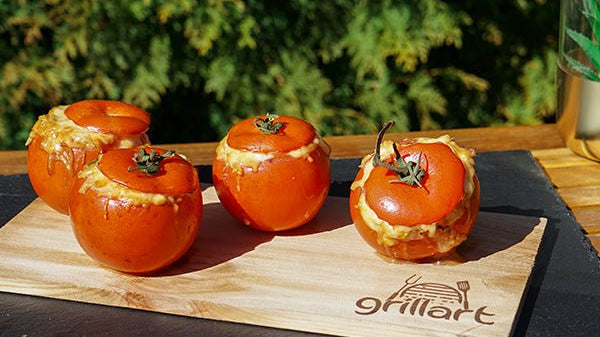 Gefüllte Fleischtomaten vom Räucherbrett - grillart®